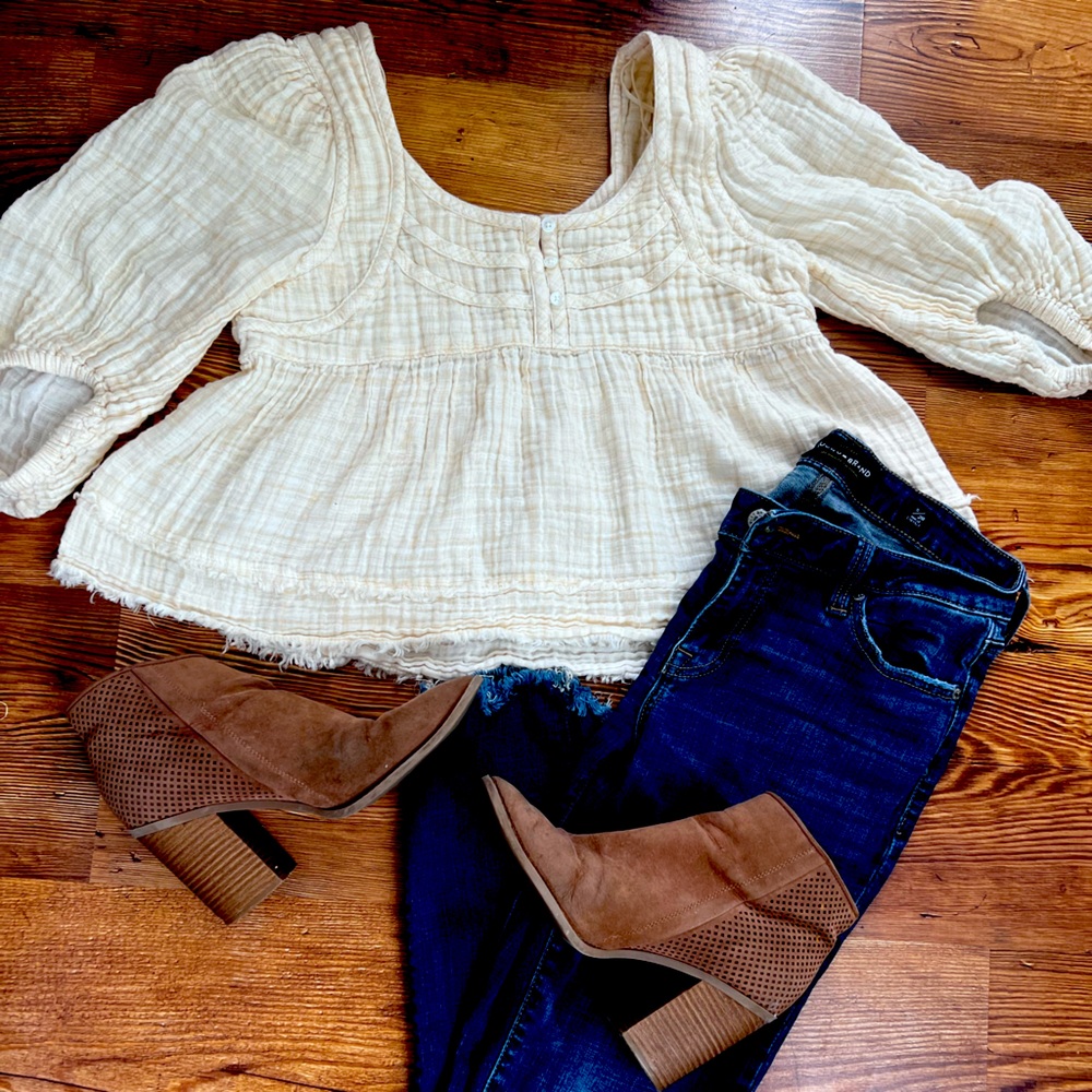 True Craft crop top